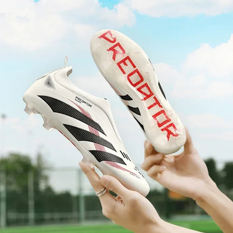Predator Ultralight Soccer Sneakers